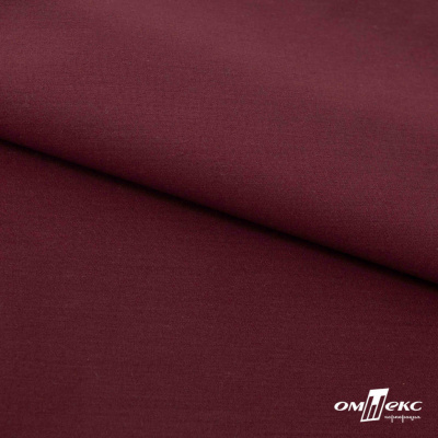 Ткань сорочечная стрейч 19-1528, 115 гр/м2, шир.150см, цвет бордо - купить в Чебоксарах. Цена 307.75 руб.
